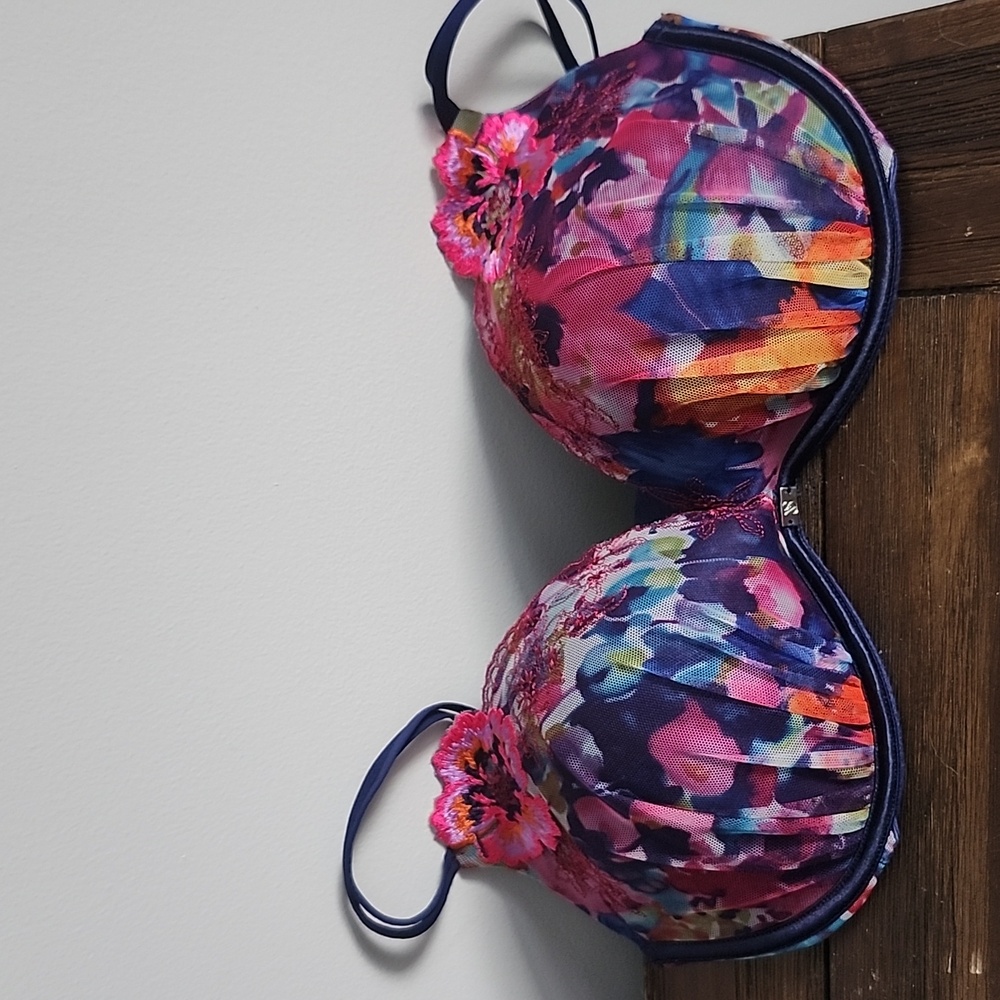 Victoria's Secret Purple Floral Lace Push-up 36D